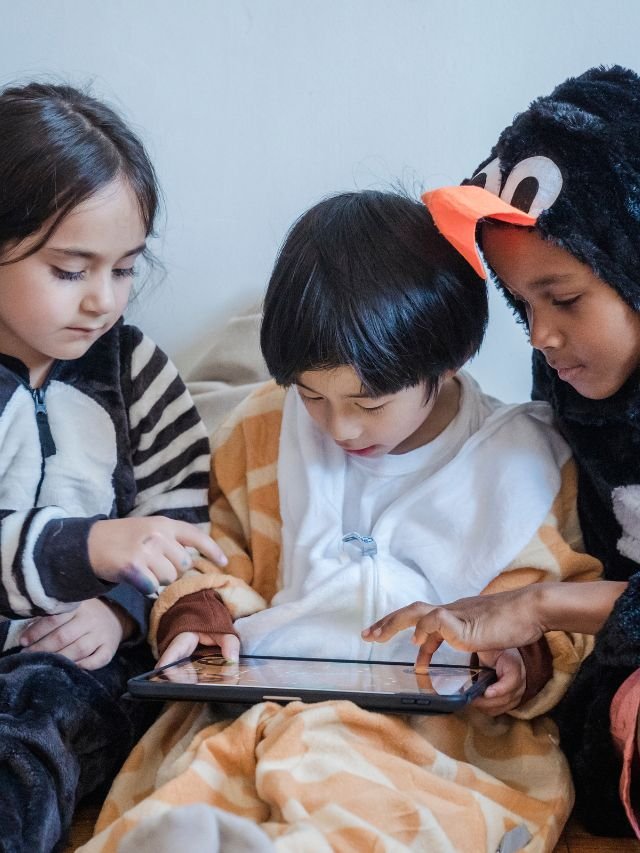 Read more about the article Teen Health: Navigating Screens and Plates Mindfully