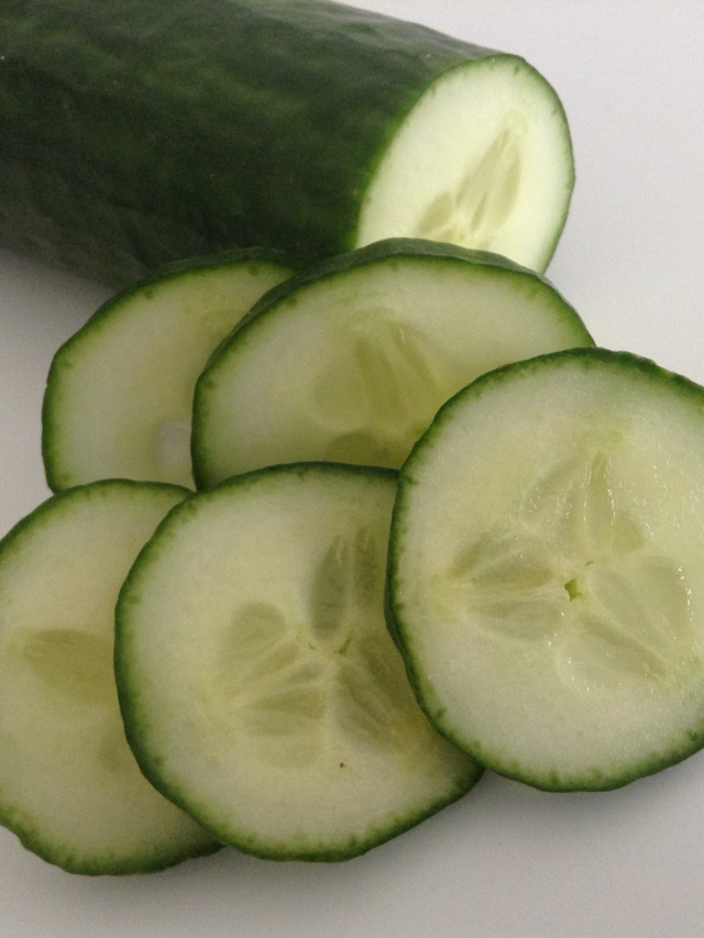 Read more about the article Benefits of Consuming Cucumber in Summer