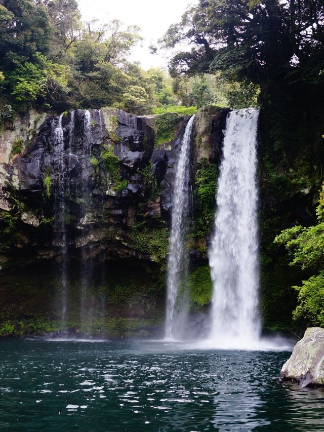 Read more about the article 9 Waterfalls to Visit in India During Monsoon