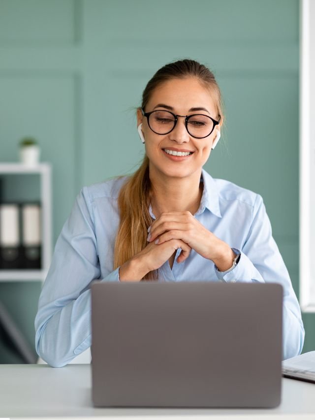 Read more about the article 7 Body Language Mistakes to Avoid in the Office